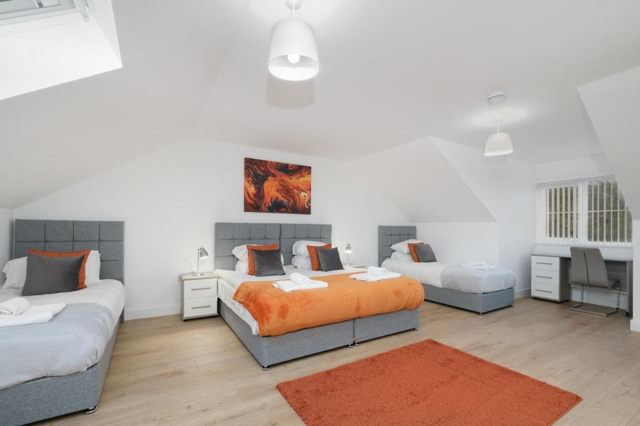Pinewood Studios, Iver Slough Heathrow 1 & 2 Bedroom Apartments With Parking By Arista Living Екстериор снимка